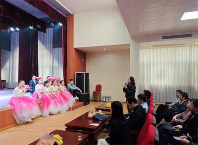 我校應(yīng)邀赴大悟縣開展文化藝術(shù)交流活動